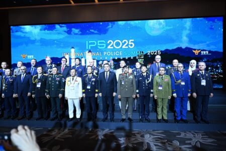 مدير الأمن العام يرأس وفد المملكة في مؤتمر القمة الدولية للشرطة 2025م بسيئول