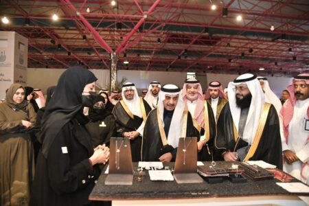 جامعة أم القرى تنظّم مؤتمر الحرف اليدوية “هوية وإبداع”