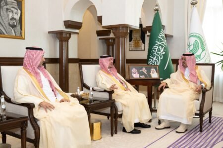 الأمير سعود بن مشعل يستقبل الرئيس التنفيذي لشركة موبايلي