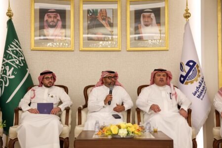 غرفة مكة المكرمة تنظّم جلسة حوارية حول تطور العلاقة بين الاقتصاد والإعلام