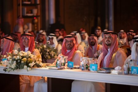 سمو نائب أمير منطقة مكة المكرمة يرعى أمسية «ليلة مكة» ضمن حملة «الجود منا وفينا»