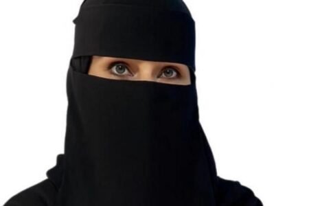 شعلة ضوء حضور المعلمة السعودية في يوم المرأة العالمي