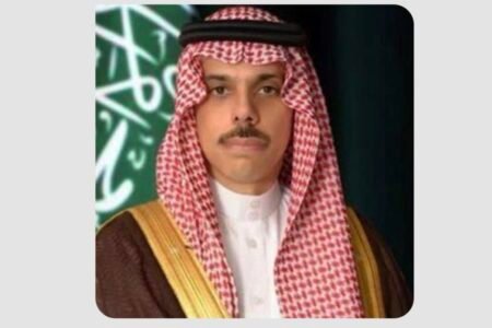 سمو وزير الخارجية يتلقى اتصالًا هاتفيًا من وزير خارجية الجزائر