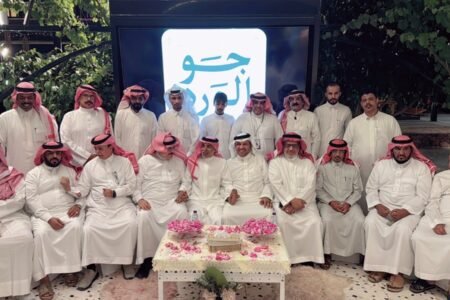 «الورد الطائفي… إرث ثقافي» لقاء ثقافي يحتفي بتاريخ وصناعة الورد في منتجع جو الورد بالهدا