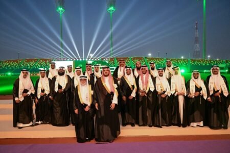 الأمير فواز بن سلطان يشهد تخريج الدفعة الثانية والعشرين من جامعة الطائف