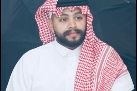 «أشاركك اللي تمنّيت أحد يقوله لي».. الشعار الذي نقل خالد القحطاني من صانع محتوى إلى موجه ملهم للجيل