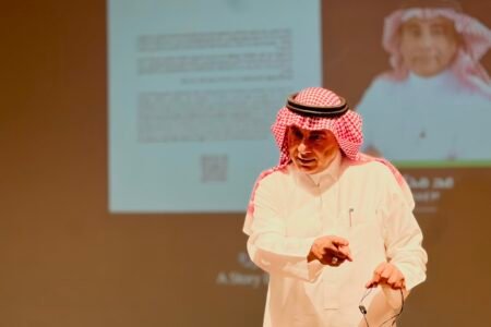 المصور العالمي محمد محتسب استعرض صناعة الأثر البصري في أمسية فوتوغرافية