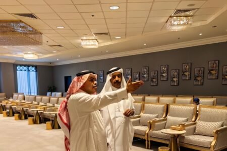 جولة تفقدية إستعداداً للمعارض الفنية بمناسبة اليوم الوطني السعودي96